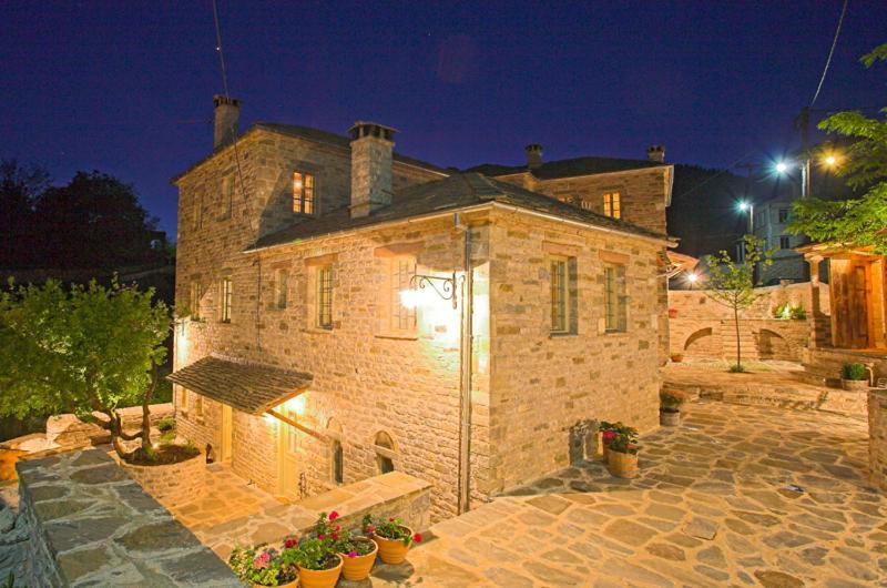 Astra Inn Папингон Экстерьер фото